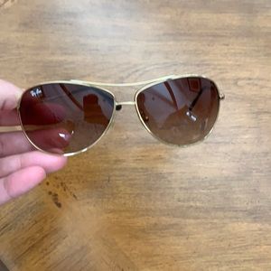 Women’s Ray Ban Sunglasses with Case